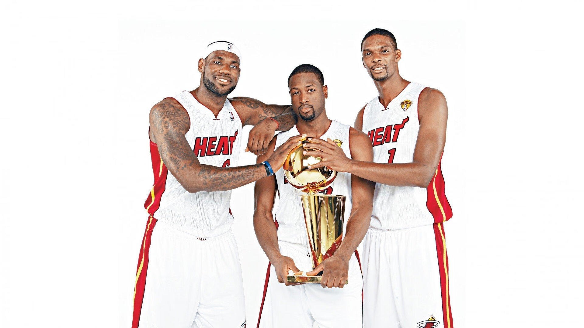 意甲焦点战与NBA对决，当绿茵场遇上篮球馆