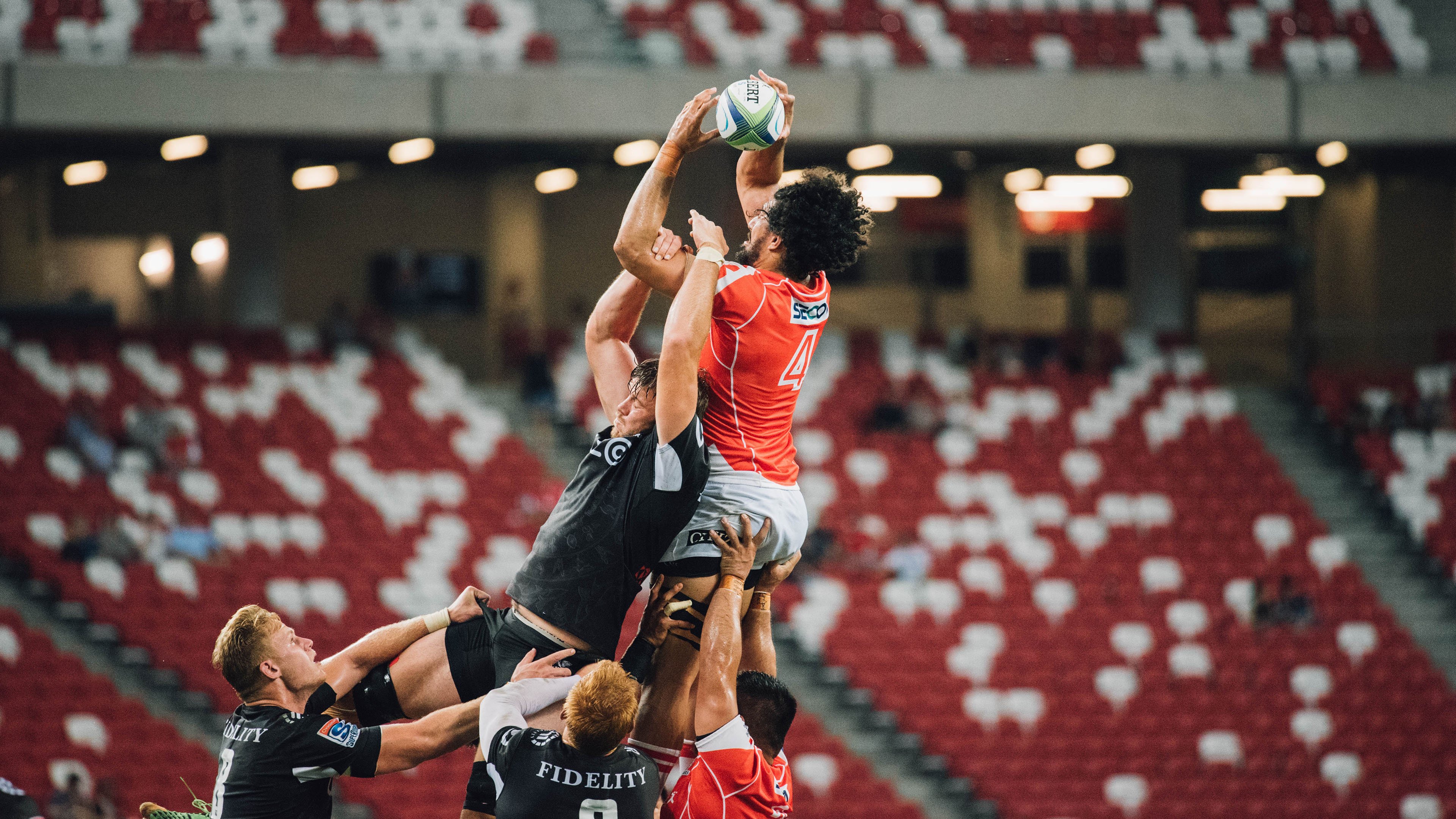 逆袭的序章,红牛二队绝地翻盘,勒克莱尔扛起法拉利全队的希望